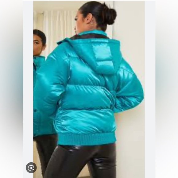Pretty Little Things Green Satin Quilted Cuff Hem Puffer Jacket removable hood 6 - Picture 2 of 16